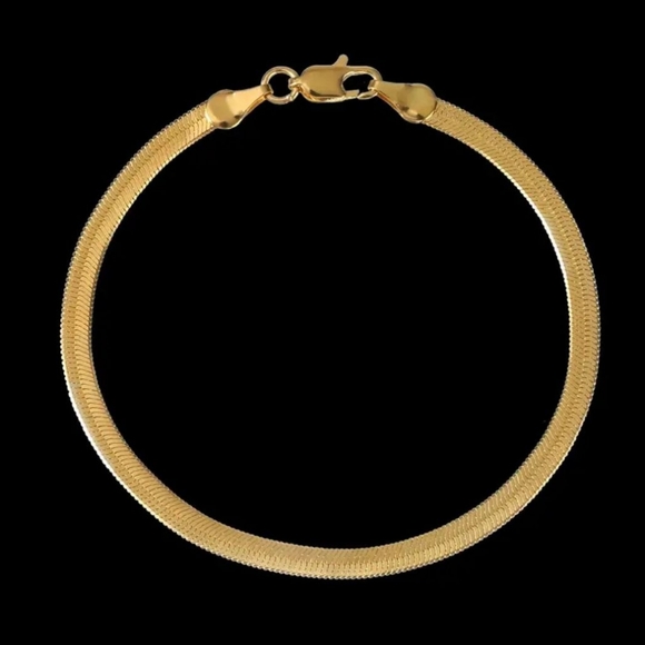 18K GOLD PLATED NECKLACE AND BRACELET SET-CLEARENCE - Picture 7 of 8